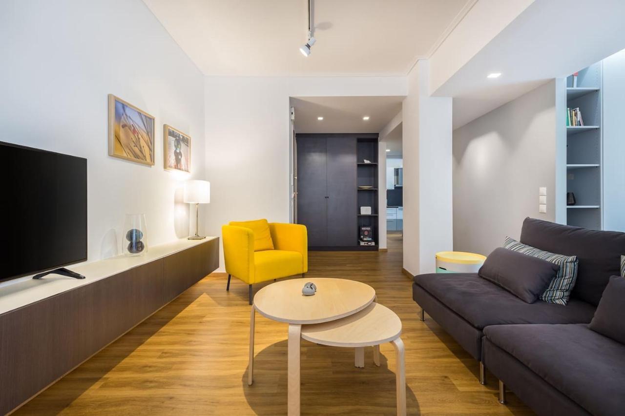 Elegant Apartment W Great Balcony In Vouliagmeni Athen Eksteriør billede